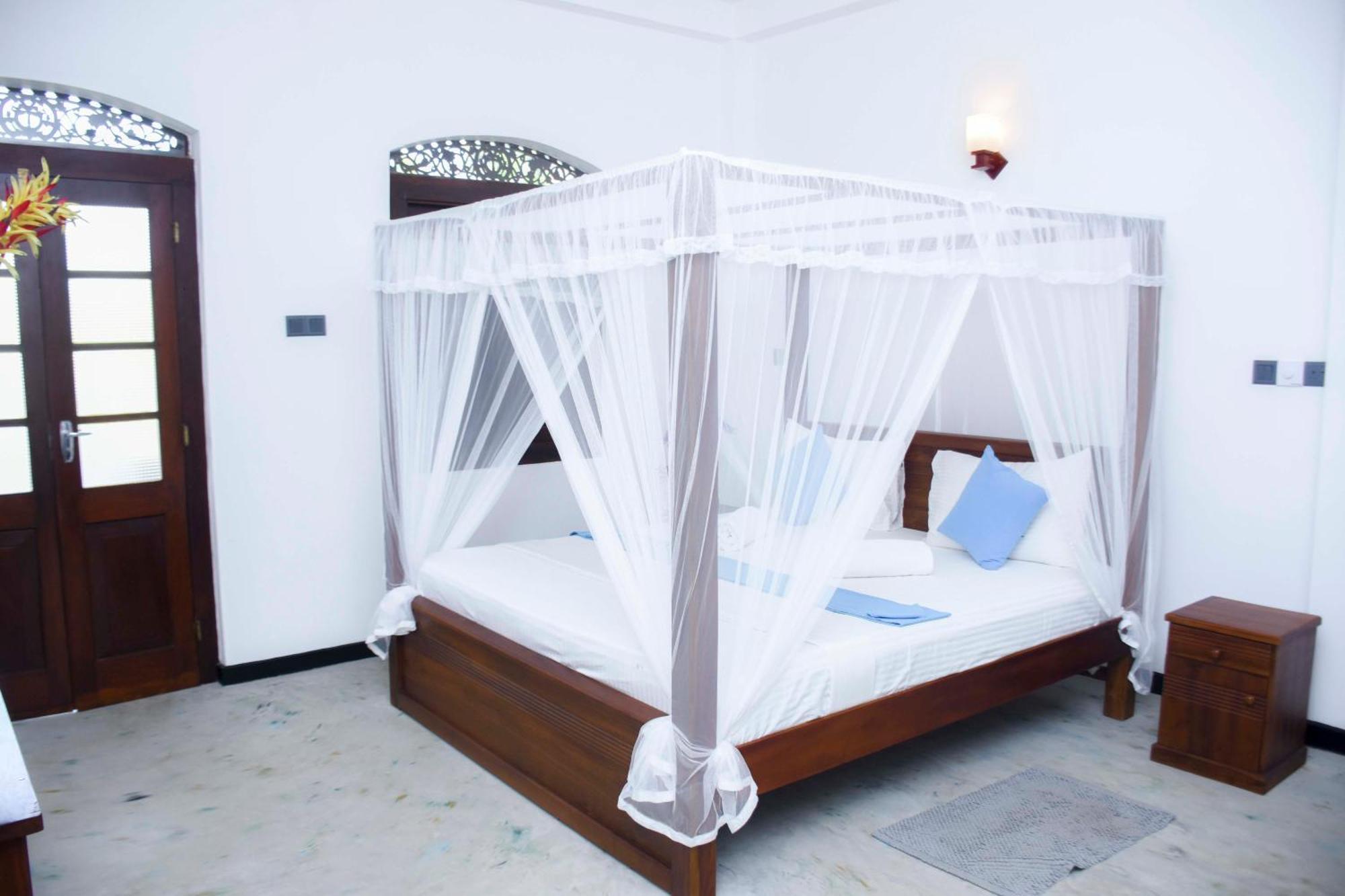 The Ceylon Lazy Lagoon Mirissa Exterior foto
